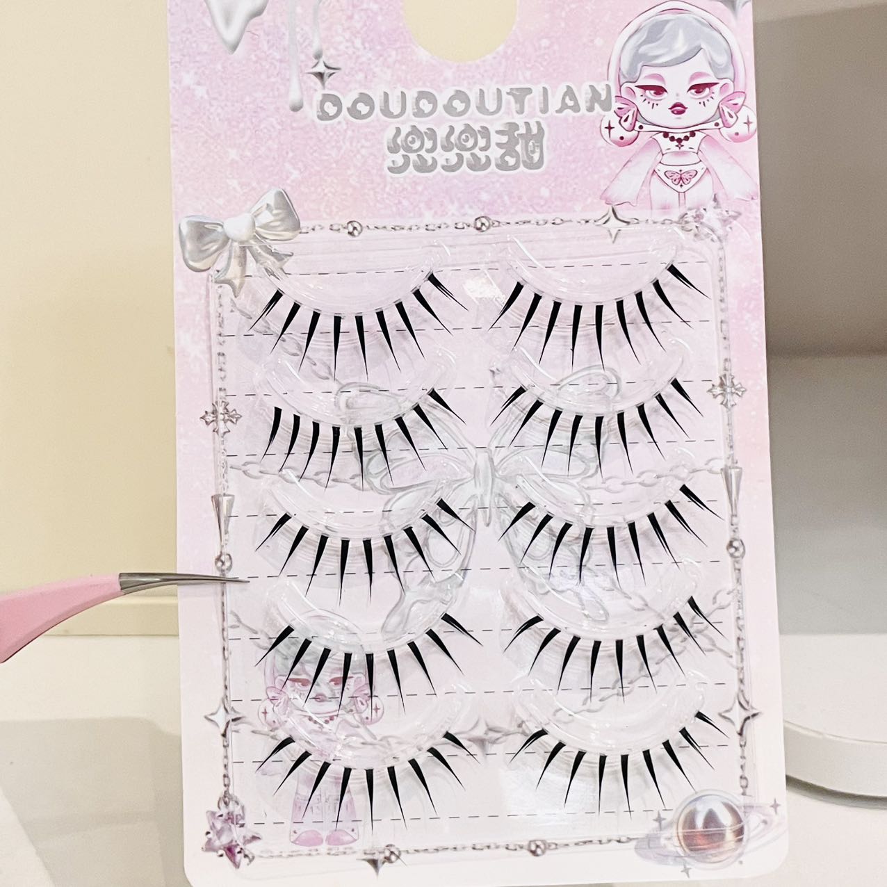 Накладные ресницы Doudoutian W – обзор и цена Anime Cosplay Lashes