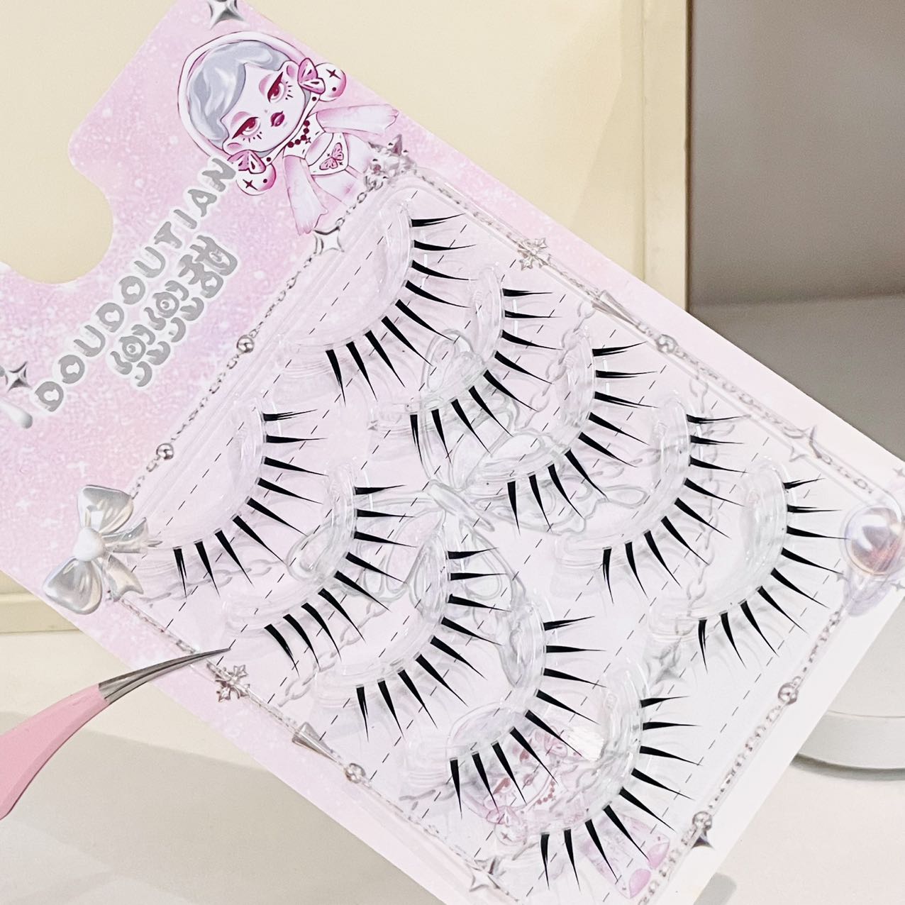 Накладные ресницы Doudoutian W – обзор и цена Anime Cosplay Lashes